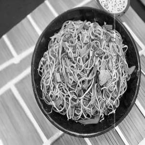 Veg Hakka noodles