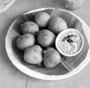Goli Baje (8 Pcs)