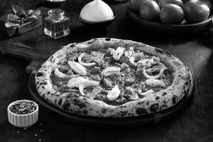 Italian - Pizza Marinara with Peri Peri Grilled Chicken