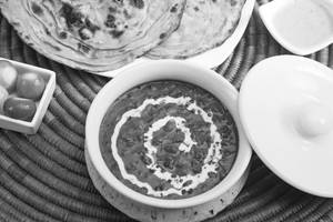 Dal Makhani & 4 Tawa Roti