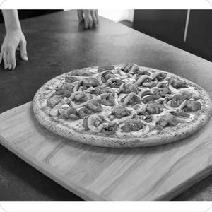 Makhani paneer pizza [large]