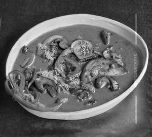 Mushroom Do Pyaza 