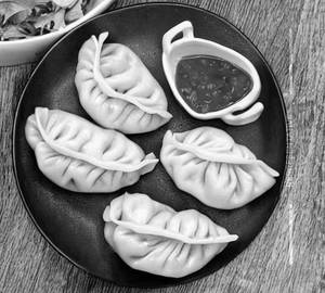 Cheese Chilli Momos