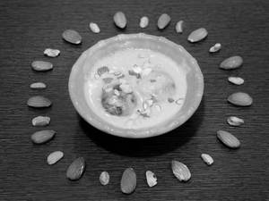 Gulab Jamun With Rabdi (1 Plate)