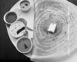 Butter Paneer Dosa