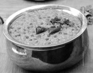 Punjabi Dal Tadkewali