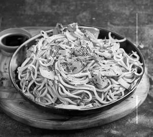 Burnt Garlic Noodles - Chicken