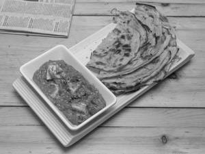 Kadhai Paneer + 2 Lachha Paratha