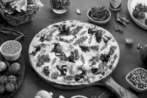 Chee Chee Thin Crust