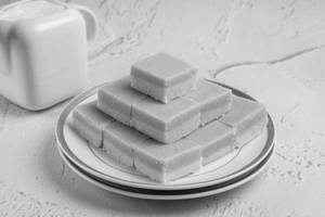 Milk Mawa Pista Barfi (250 Gms)