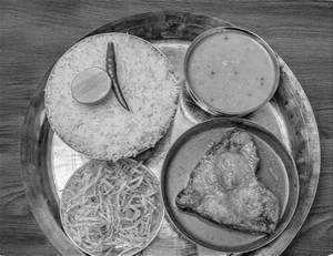 Ruhi thali