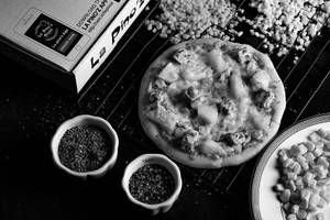 Veg Hawaiian Pizza