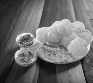 10 Pcs Poori With Masal