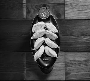 Paneer Steamed Momos ( 8 Pieces)