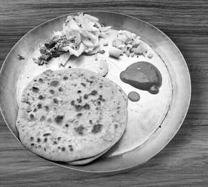 Aloo paratha [3 pieces]