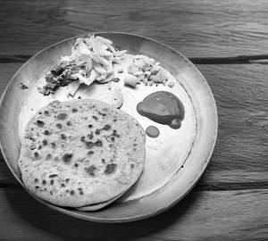 Sattu paratha [3 pieces]