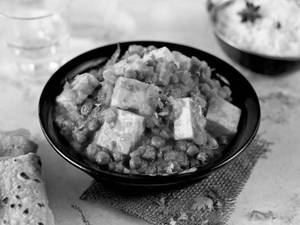 Mattar Paneer