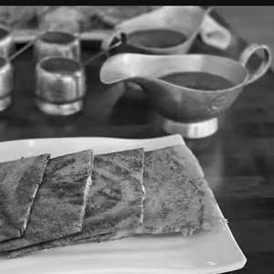 Keerai Cheese Garlic Dosa [240 Grams]