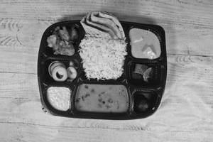 Mutter Paneer Thali