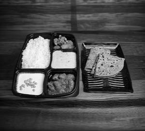 Rajasthani Thali with Roti