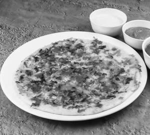 Schezwan Onion Uttapam
