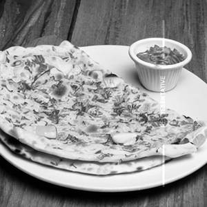 Cheese Garlic Naan