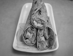 Paneer Peri Peri Roll