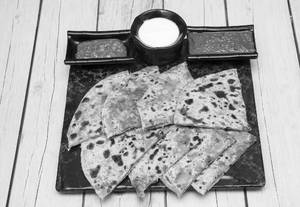 Aloo paratha with curd