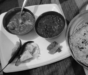 1 Full Dal Makhani + Half Shahi Paneer + 6 Roti + Salad + Pickle