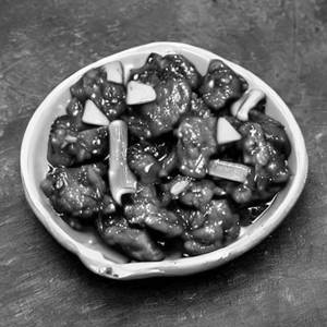 Dice Chicken Chilly Garlic Dry