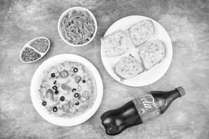 Paneer Pizza+Cheese Garlic Bread [Serves 3]