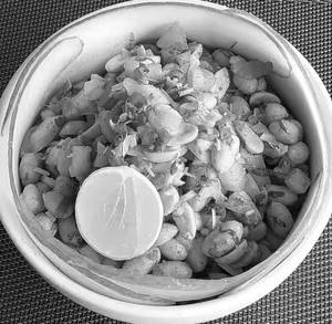 Peanut chaat