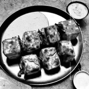 Paneer  Kofta In Palak Gravy