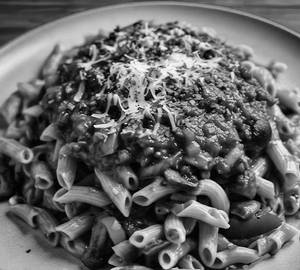 Chilli sauce pasta