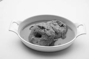 Sambhar Vada [2 Pieces]