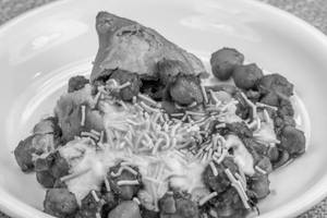 Samosa Chaat(2 Pcs)