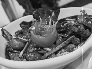 Hakka Chilli Prawns
