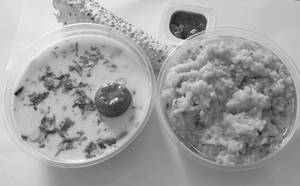 Khichdi With Gujarati Kadhi