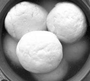 White roshogolla [1 piece]