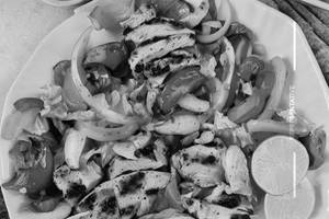 Grilled Chicken Fajita Salad