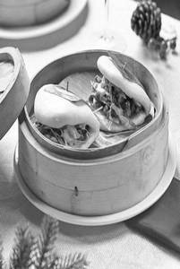 Bar B Que Chicken Bao