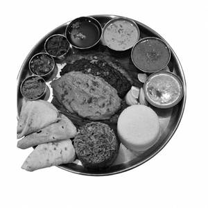 3 IN 1 Surmai Thali