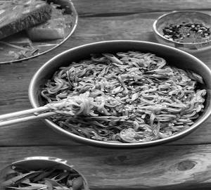 Mixed garlic fried noodles