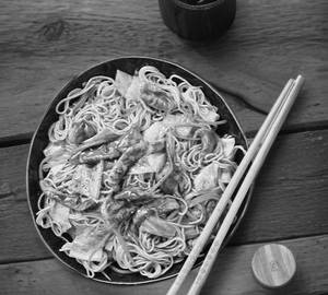 Pork  chowmein fried noodles /chow