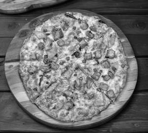 Tandoori Paneer Pizza