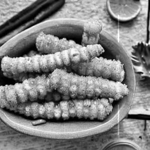 Golden fried baby corn