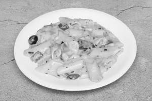 White Sauce Pasta                                                                      