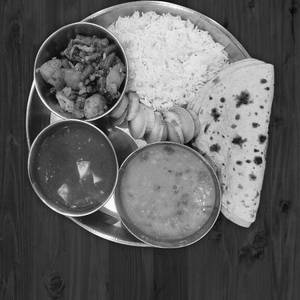 Special Paneer Thali