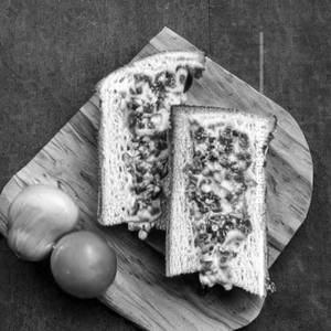 Cheese chutney onion