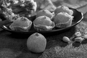 Kesar Motichoor Laddu